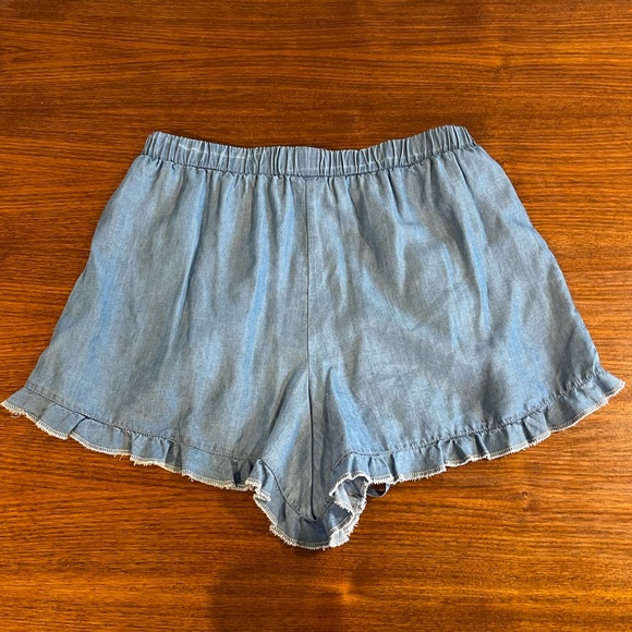 Lovers + Friends Chambray shorts and Button down 2 piece set - Picture 5 of 6